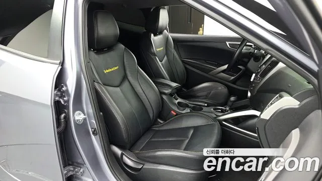 Hyundai Veloster 2017 — фото 10