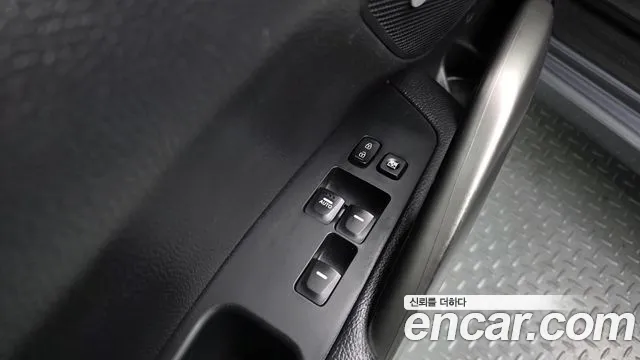 Hyundai Veloster 2017 — фото 17
