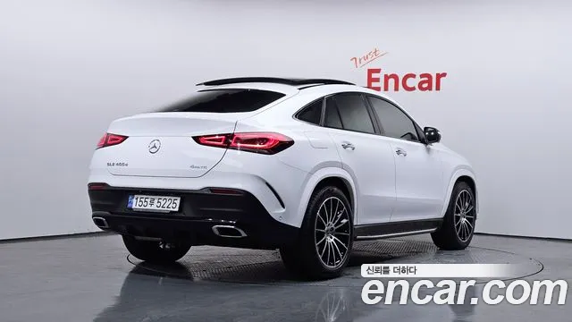 Mercedes-Benz GLE-Class 2022 — фото 2
