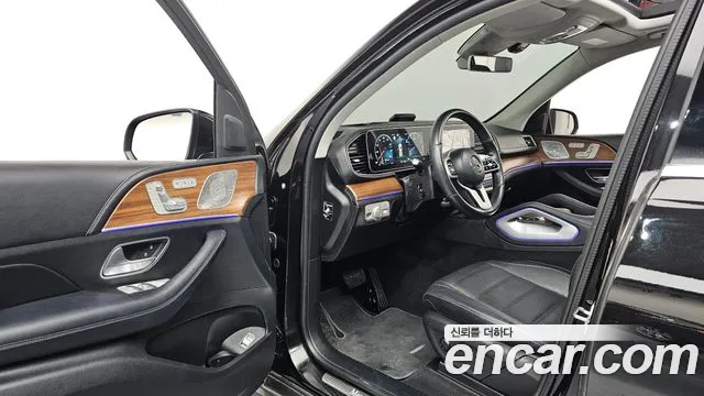 Mercedes-Benz GLE-Class 2020 — фото 10