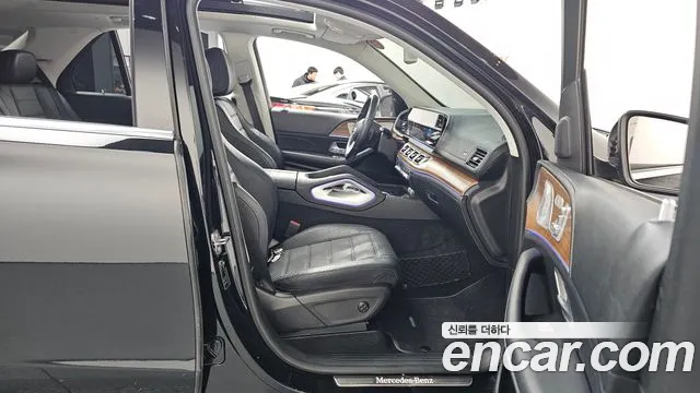 Mercedes-Benz GLE-Class 2020 — фото 11
