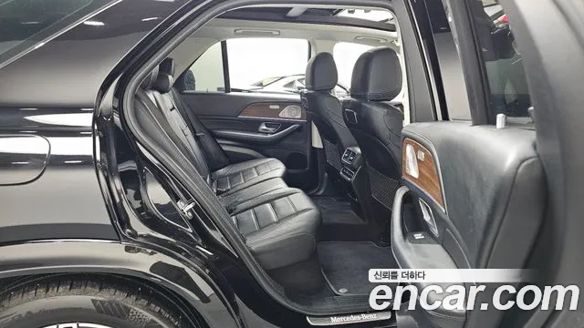 Mercedes-Benz GLE-Class 2020 — фото 12