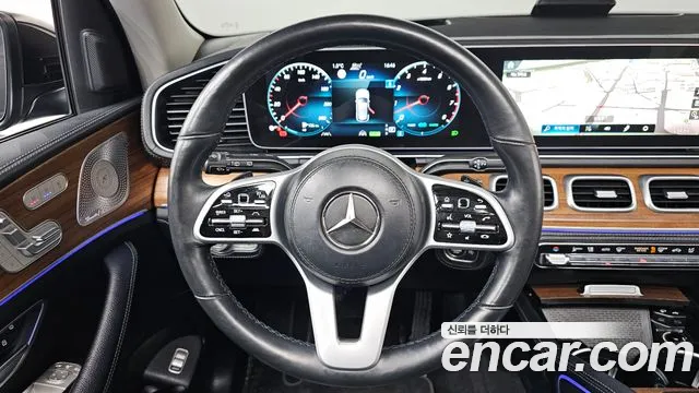 Mercedes-Benz GLE-Class 2020 — фото 13