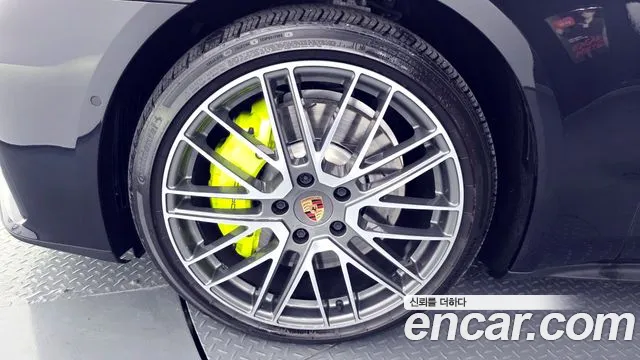 Porsche Panamera 2025 — фото 5