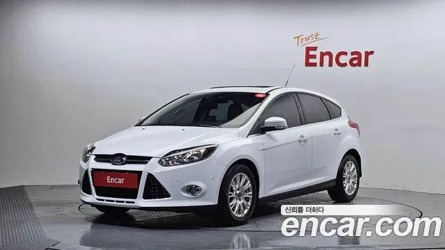 Ford Focus 2015 — фото 1