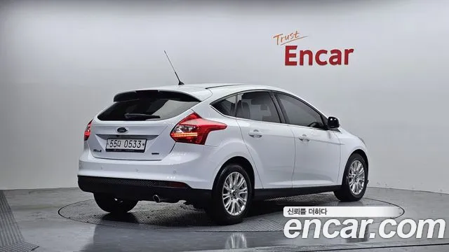 Ford Focus 2015 — фото 2