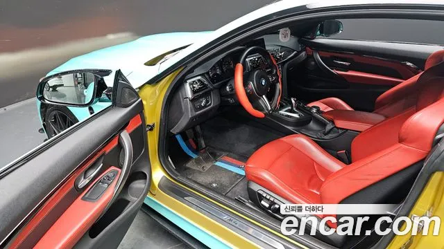 BMW M4 2018 — фото 12