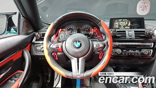 BMW M4 2018 — фото 13