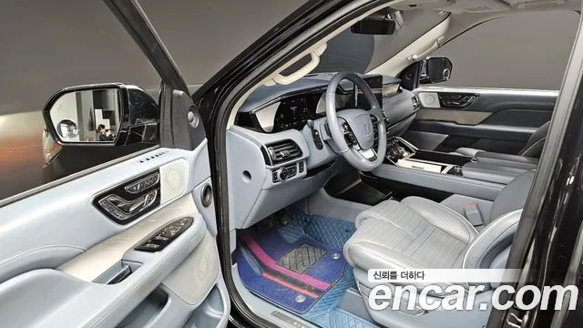 Lincoln Navigator 2019 — фото 12