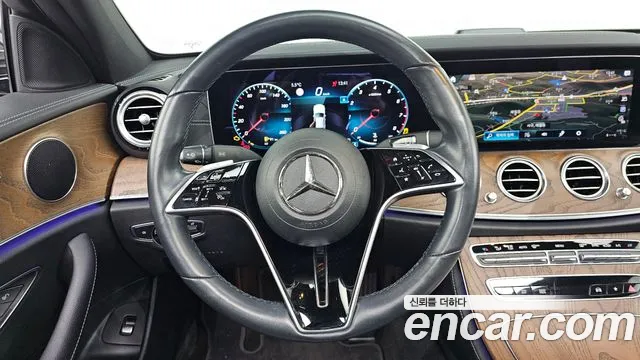 Mercedes-Benz E-Class 2021 — фото 14