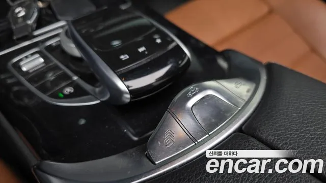Mercedes-Benz C-Class 2017 — фото 18