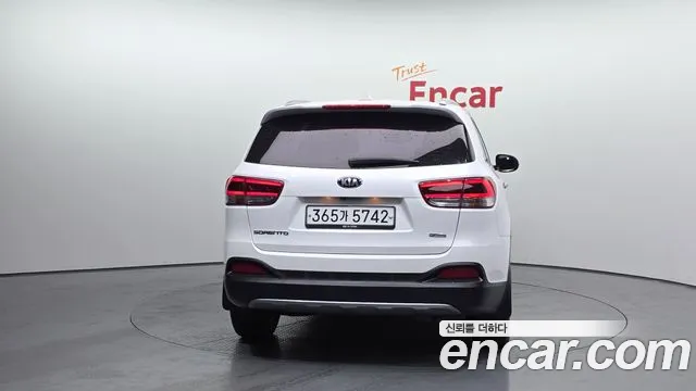 Kia Sorento 2015 — фото 4