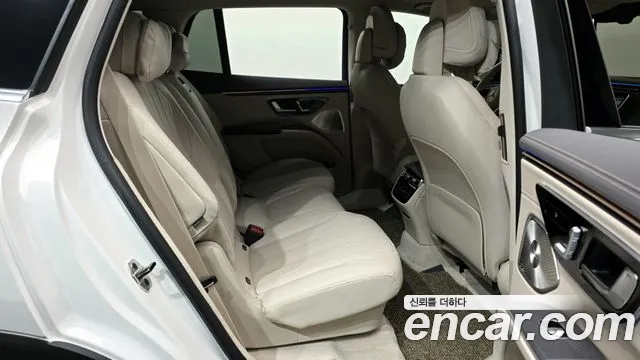 Mercedes-Benz EQS 2023 — фото 12