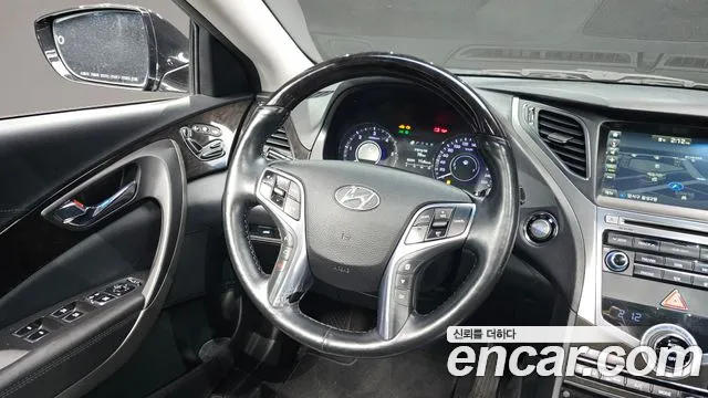Hyundai Grandeur 2016 — фото 13