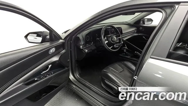 Hyundai AVANTE 2023 — фото 11