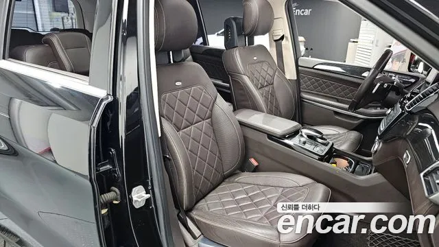 Mercedes-Benz GLS-Class 2017 — фото 12