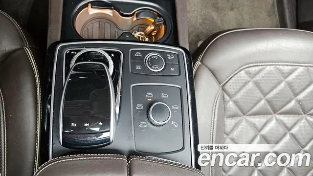 Mercedes-Benz GLS-Class 2017 — фото 17