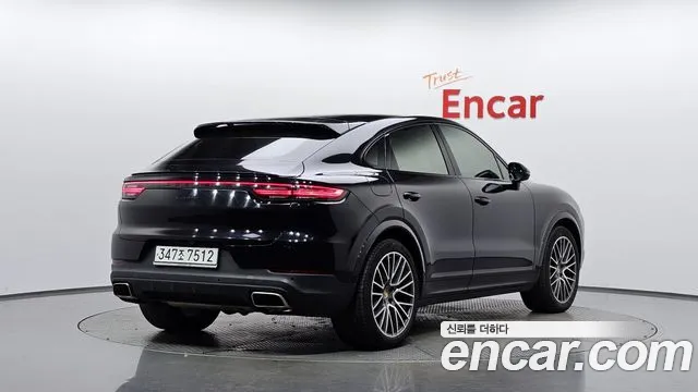 Porsche Cayenne 2020 — фото 1