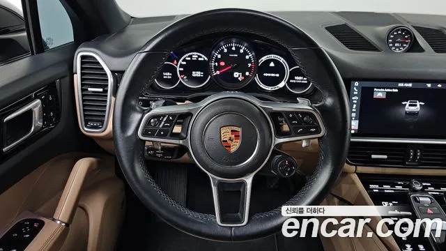 Porsche Cayenne 2020 — фото 12
