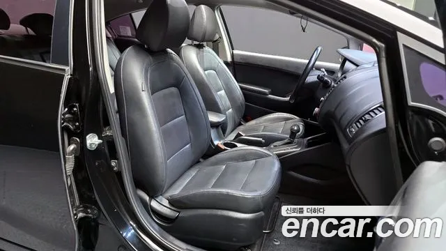 Kia K3 2015 — фото 10