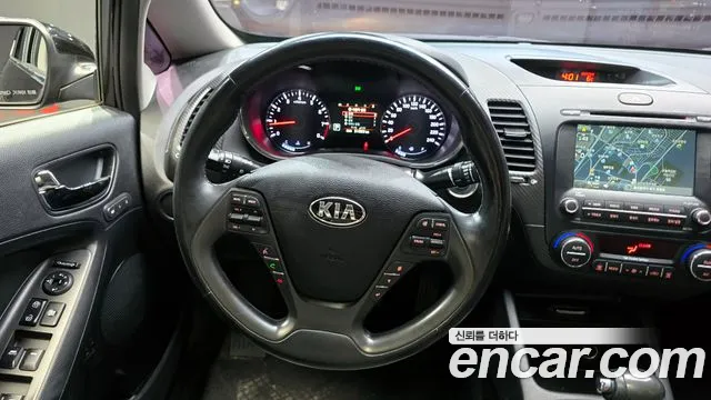 Kia K3 2015 — фото 14