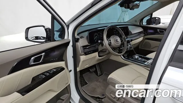 Kia Canival 2021 — фото 10