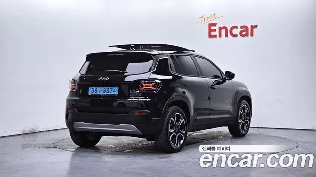 Jeep Avenger 2024 — фото 1