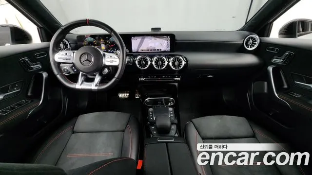 Mercedes-Benz A-Class 2023 — фото 7