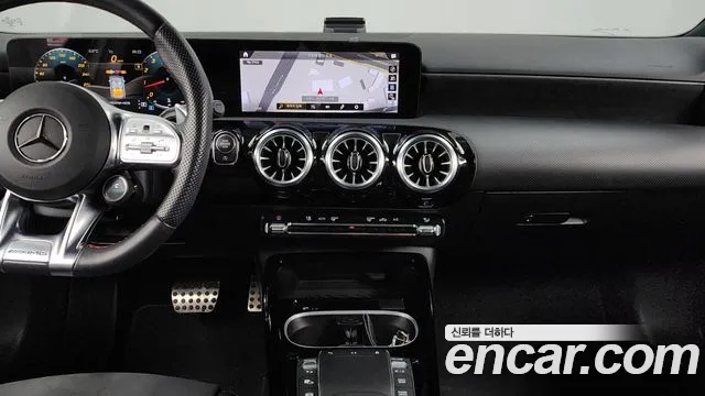 Mercedes-Benz A-Class 2023 — фото 14