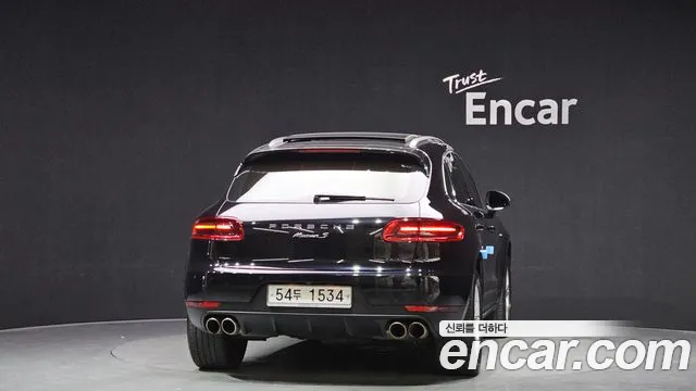 Porsche Macan 2017 — фото 4
