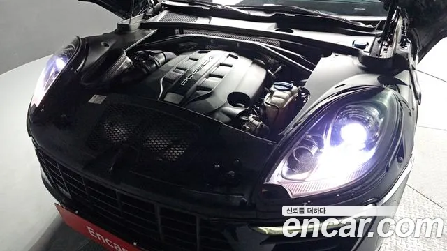 Porsche Macan 2017 — фото 6