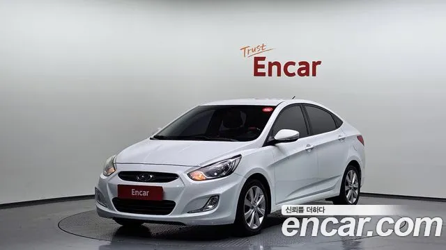 Hyundai Accent 2012 — фото 1