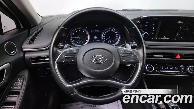 Hyundai Sonata 2020 — фото 13