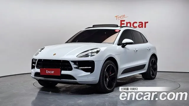 Porsche Macan 2021 — фото 1