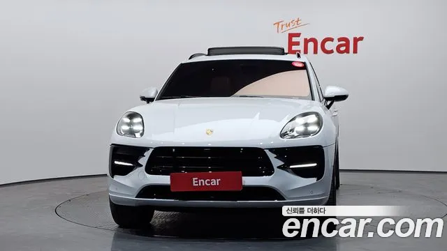 Porsche Macan 2021 — фото 3