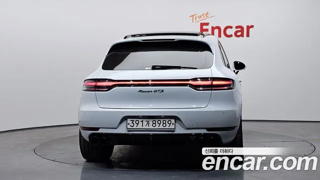 Porsche Macan 2021 — фото 4