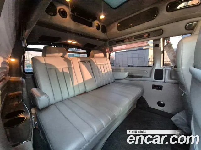 Chevrolet Express Van 2015 — фото 13