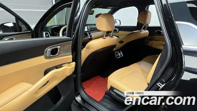 Kia Sorento 2022 — фото 11