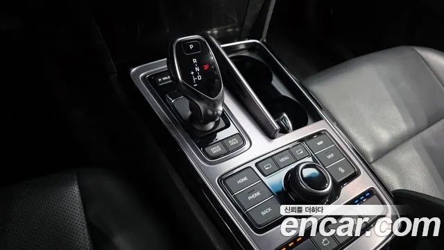Hyundai Equus 2014 — фото 9