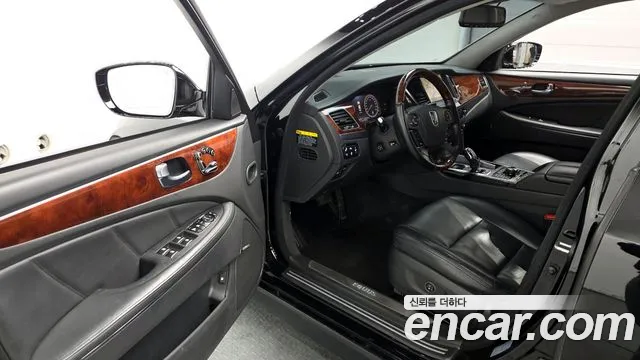 Hyundai Equus 2014 — фото 10