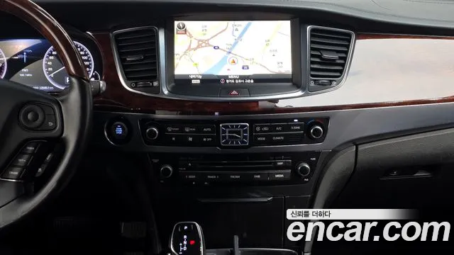 Hyundai Equus 2014 — фото 14
