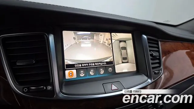 Hyundai Equus 2014 — фото 15