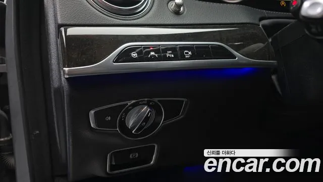 Mercedes-Benz S-Class 2015 — фото 17