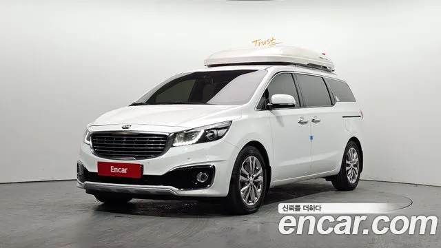 Kia Canival 2018 — фото 1
