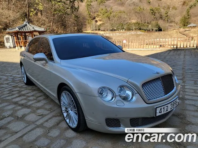 Bentley Flying Spur 2010 — фото 17