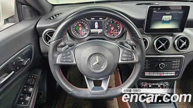 Mercedes-Benz CLA-Class 2018 — фото 13