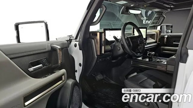 GMC Hummer EV 2025 — фото 10