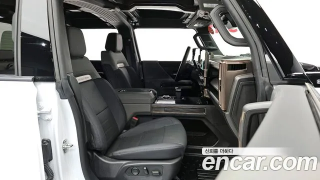 GMC Hummer EV 2025 — фото 12