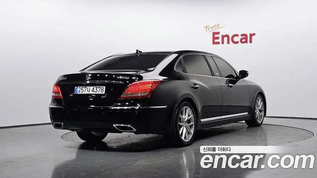Hyundai Equus 2010 — фото 2