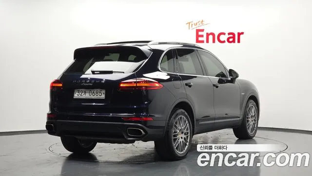 Porsche Cayenne 2016 — фото 2